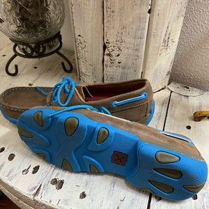 Women’s size 6 leather Twisted X shoes